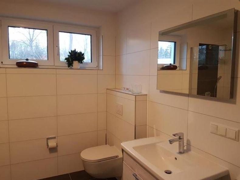Darsser Strandgut - Haus Ahrenshooper Holz Exteriör bild